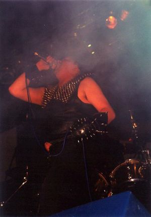 Usurper - koncert: Cradle Of Filth, Christian Death, Usurper, Behemoth, Kraków 'Klub 38' 2.12.2000