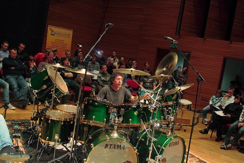 Simon Phillips - koncert: Simon Phillips & Pete Lockett (koncert), Simon Phillips (warsztaty), Katowice 'Akademia Muzyczna' 17.10.2010