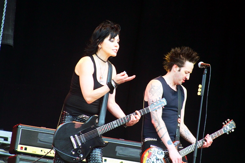 Joan Jett and the Blackhearts - koncert: Joan Jett and the Blackhearts, Duff Mac Kagan's Loaded ('Sweden Rock Festival 2011'), Solvesborg 9.06.2011