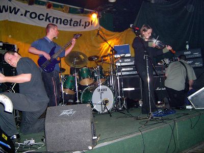 Indukti - koncert: VI urodziny rockmetal.pl, dzień pierwszy, Warszawa 'Paragraf 51' 19.02.2003