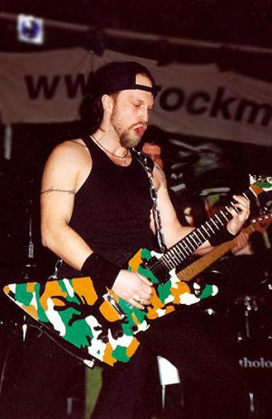 Dragon's Eye - koncert: VI urodziny rockmetal.pl, dzień drugi, Warszawa 'Paragraf 51' 20.02.2003