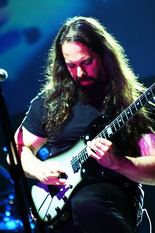 Dream Theater - koncert: Dream Theater ('Benatska Noc 2011'), Mala Skala 'Cesky Raj' 29.07.2011