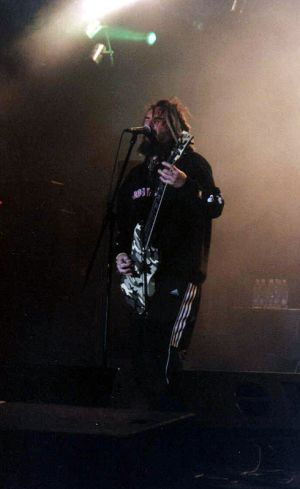 Soulfly - koncert: Metalmania 2004: część pierwsza, Katowice 'Spodek' 13.03.2004