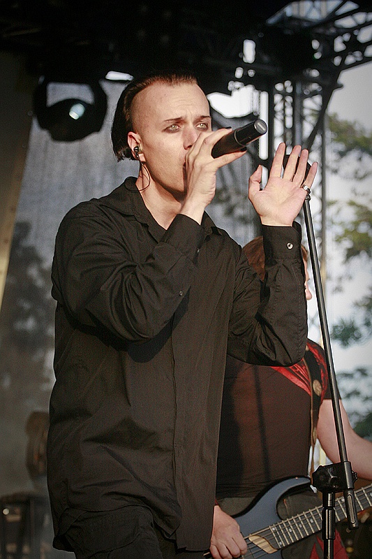 Dreadful Shadows - koncert: Fading Colours, Dreadful Shadows (Castle Party 2009), Bolków 25.07.2009