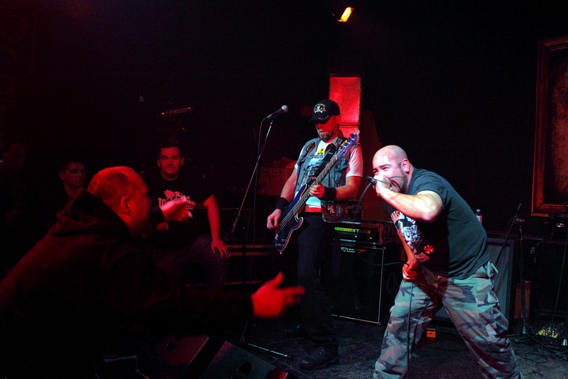 Blunt Force Trauma - koncert: Blunt Force Trauma, Hard Work, Świniopas, Terrordome, Katowice 'Cogitatur' 3.12.2010