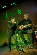 Marek Piekarczyk - koncert: Marek Piekarczyk ('Granie na Żywo'), Warszawa 'Hard Rock Cafe' 19.12.2011