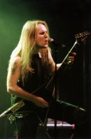 Children Of Bodom - koncert: Mystic Festival 2001: Mayhem, Children Of Bodom, Zyklon, Behemoth, Kraków 'Hala Wisły' 13.10.2001