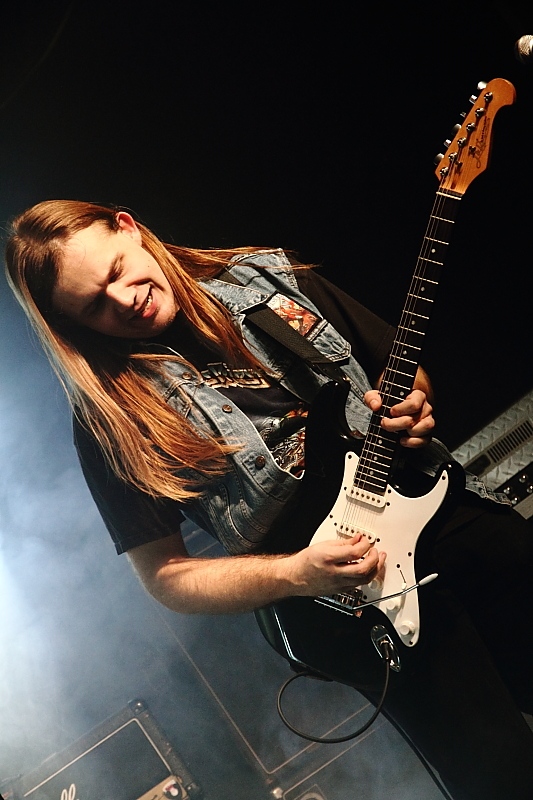 Highlow - koncert: Kobranocka, Highlow, Lublin 'Graffiti' 5.01.2013
