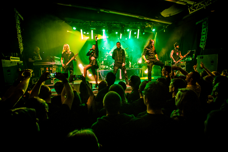 Amaranthe - koncert: Amaranthe, Kraków 'Fabryka' 8.04.2015