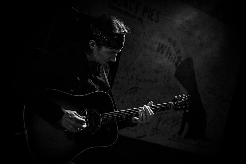 Rob Coffinshaker - koncert: Rob Coffinshaker, Kraków 'Piękny Pies' 19.09.2014