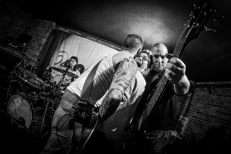 J. D. Overdrive - koncert: J. D. Overdrive, Sosnowiec '2 Doors' 12.12.2015