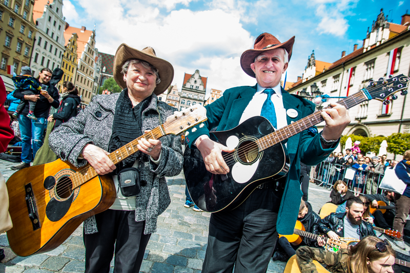 Gitarowy rekord Guinnessa - koncert: Gitarowy rekord Guinnessa, Wrocław 'Rynek' 1.05.2016