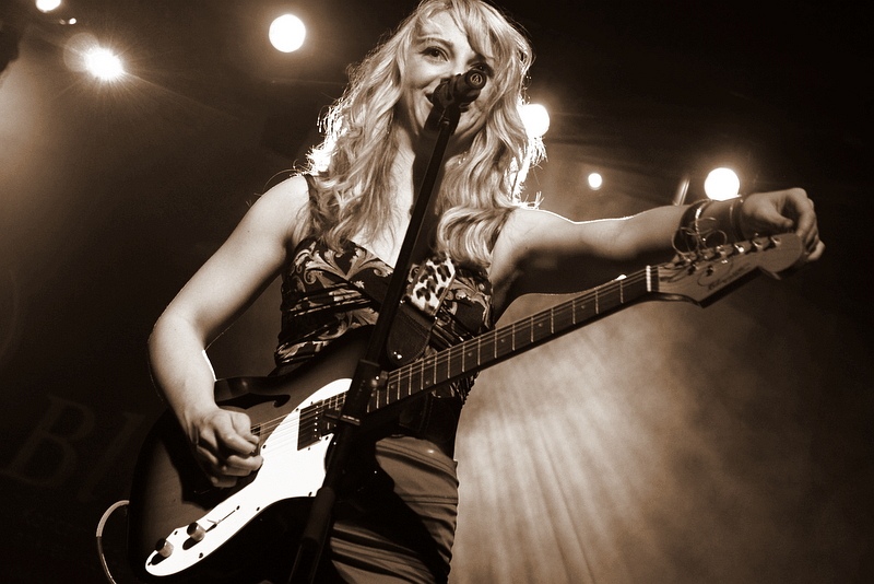 Girls With Guitars - koncert: Girls With Guitars ('Gala Blues Top'), Chorzów 'Teatr Rozrywki' 30.04.2011