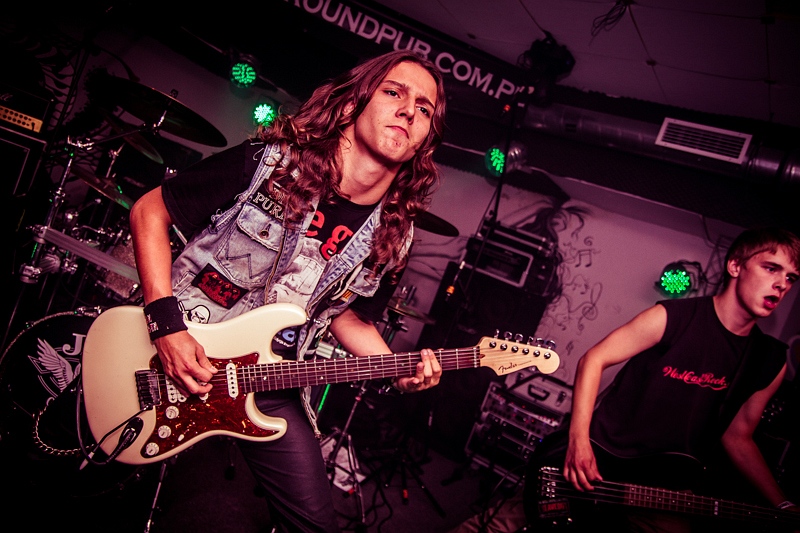 Slaveout - koncert: Slaveout, Tychy 'Underground Pub' 14.09.2013