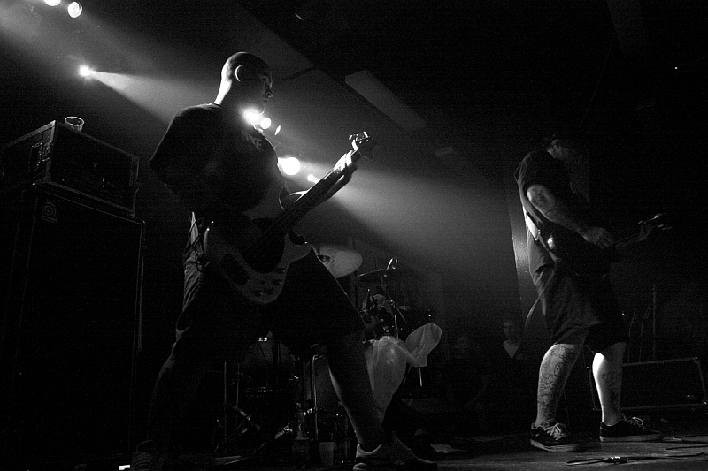 Death Before Dishonor - koncert: 'Show No Mercy XXI' (Death Before Dishonor, Nations Afire i inni), Warszawa 'Progresja' 7.05.2009