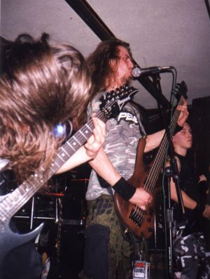 Yattering - koncert: Hate, Yattering, Zielona Góra 'U Jana' 22.03.2000