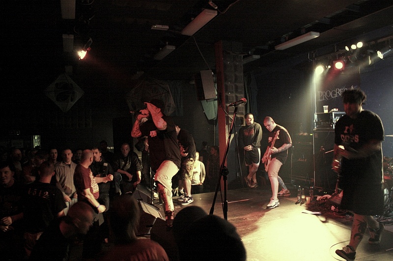 Death Before Dishonor - koncert: 'Show No Mercy XXI' (Death Before Dishonor, Nations Afire i inni), Warszawa 'Progresja' 7.05.2009