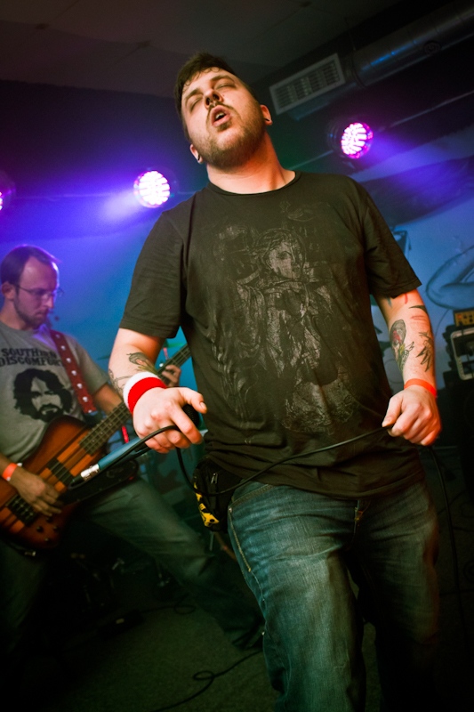 Fleshworld - koncert: Fleshworld, Downsideup, Tychy 'Underground Pub' 15.06.2012