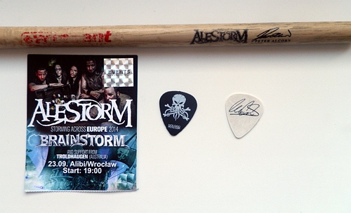 Alestorm, gadżety koncertowe, Wrocław 23.09.2014, fot. Mikele Janicjusz