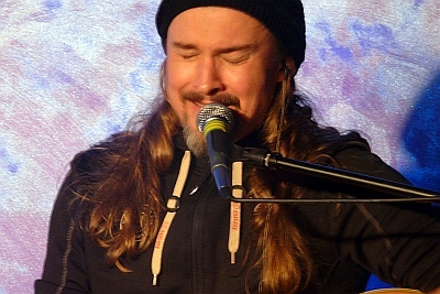 Maciej Balcar i Nie-bo, Szczytno 6.02.2014, fot. Meloman