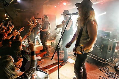 Korpiklaani, Wrocław 19.05.2010, fot. K. Zatycki